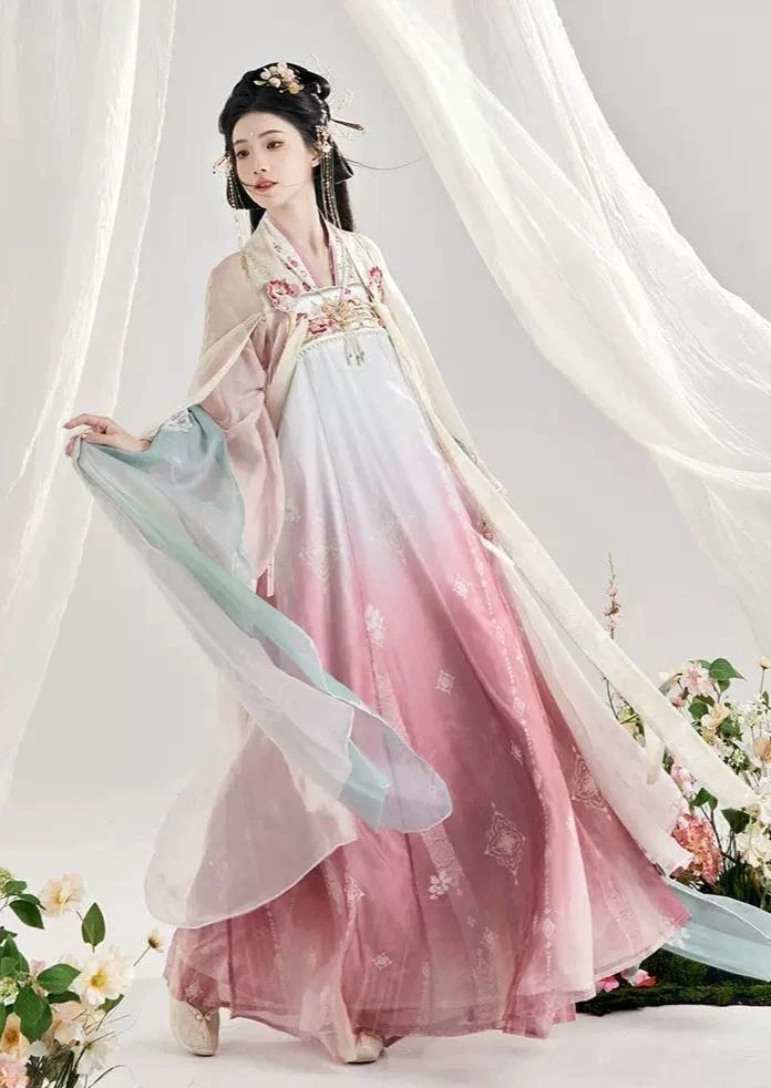 The Rise of Hanfu JK:Exploring the World of Girls Traditional Chinese Fashion The Rise of Hanfu JK:Exploring the World of Girls Traditional Chinese Fashion