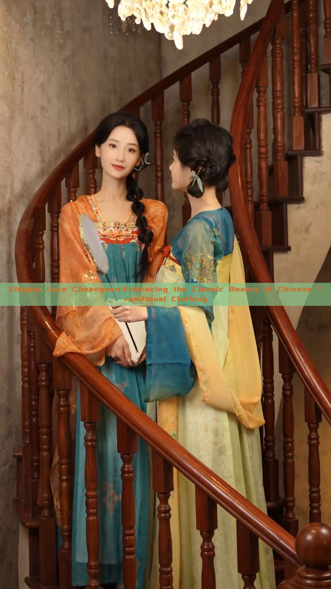 Elegant Lace Cheongsam:Embracing the Classic Beauty of Chinese Traditional Clothing Elegant Lace Cheongsam:Embracing the Classic Beauty of Chinese Traditional Clothing