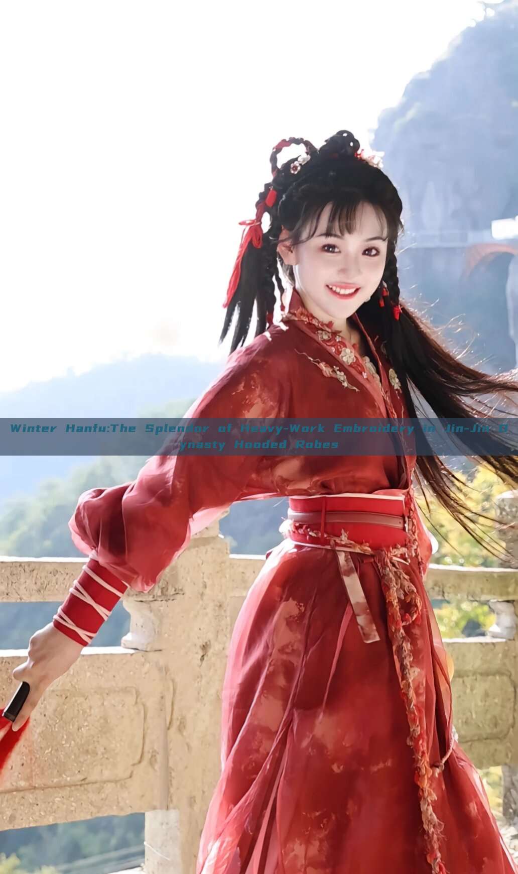 Winter Hanfu:The Splendor of Heavy-Work Embroidery in Jin-Jin Dynasty Hooded Robes Winter Hanfu:The Splendor of Heavy-Work Embroidery in Jin-Jin Dynasty Hooded Robes