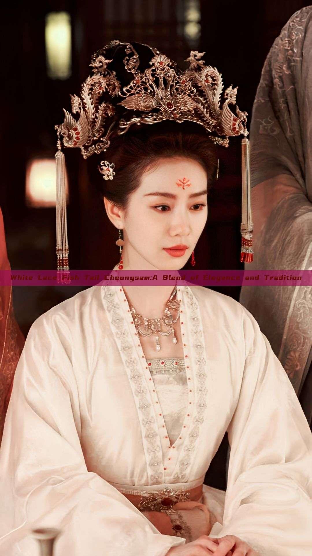 White Lace Fish Tail Cheongsam:A Blend of Elegance and Tradition White Lace Fish Tail Cheongsam:A Blend of Elegance and Tradition
