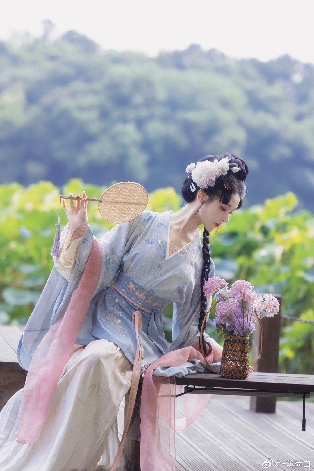 Silk Cheongsam in Verdant Green:A Tale of Elegance and Tradition Silk Cheongsam in Verdant Green:A Tale of Elegance and Tradition