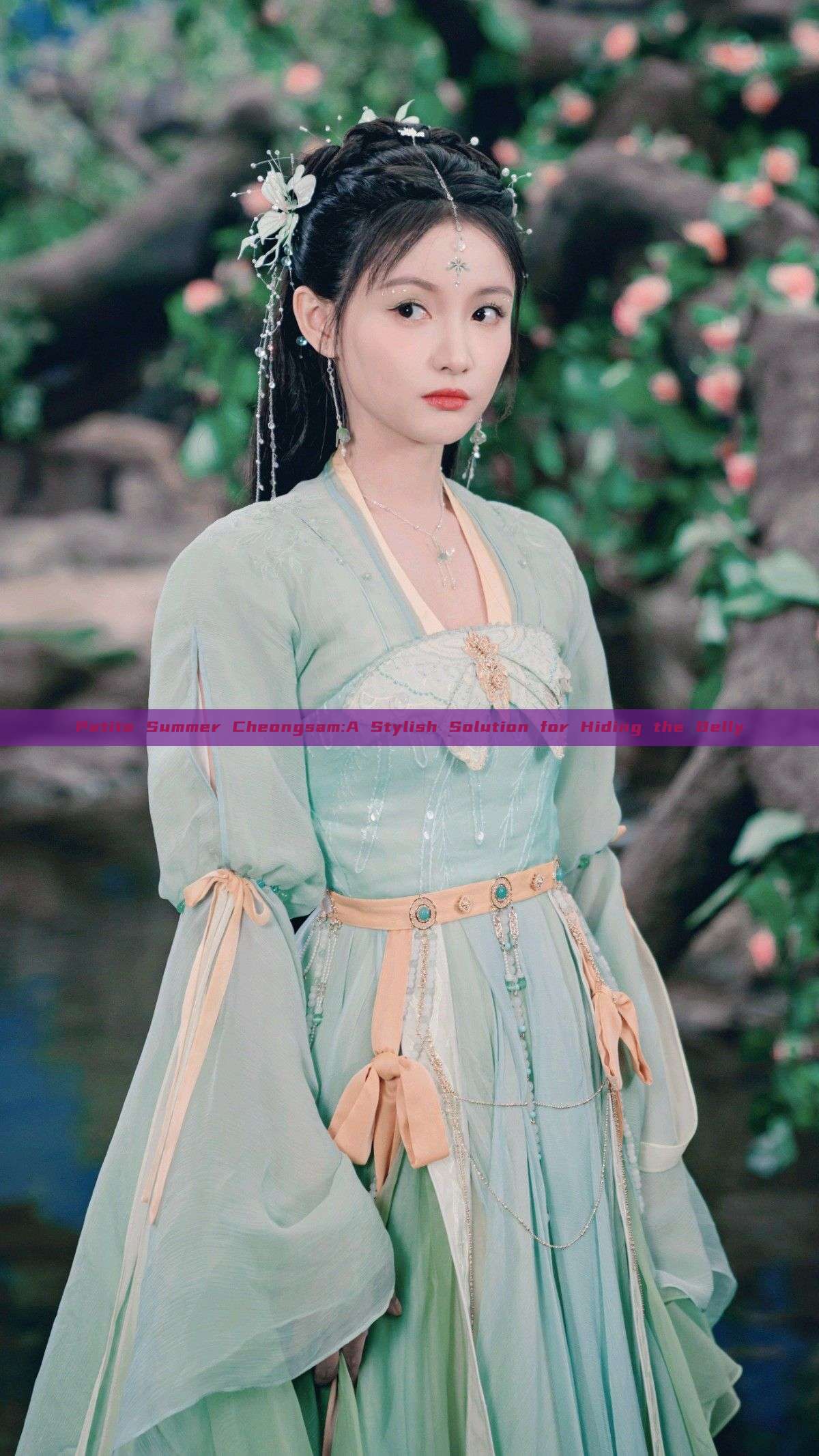 Petite Summer Cheongsam:A Stylish Solution for Hiding the Belly Petite Summer Cheongsam:A Stylish Solution for Hiding the Belly