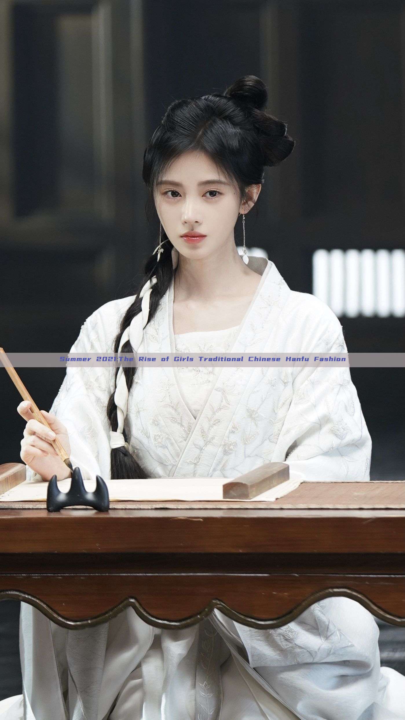 Summer 2021:The Rise of Girls Traditional Chinese Hanfu Fashion Summer 2021:The Rise of Girls Traditional Chinese Hanfu Fashion