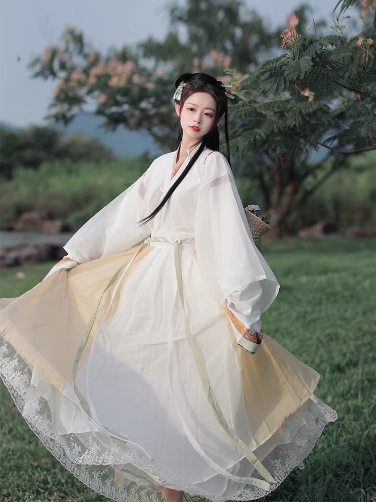 The Splendor of Hanfu Women in the Yuan Dynasty:A Journey Through Time The Splendor of Hanfu Women in the Yuan Dynasty:A Journey Through Time