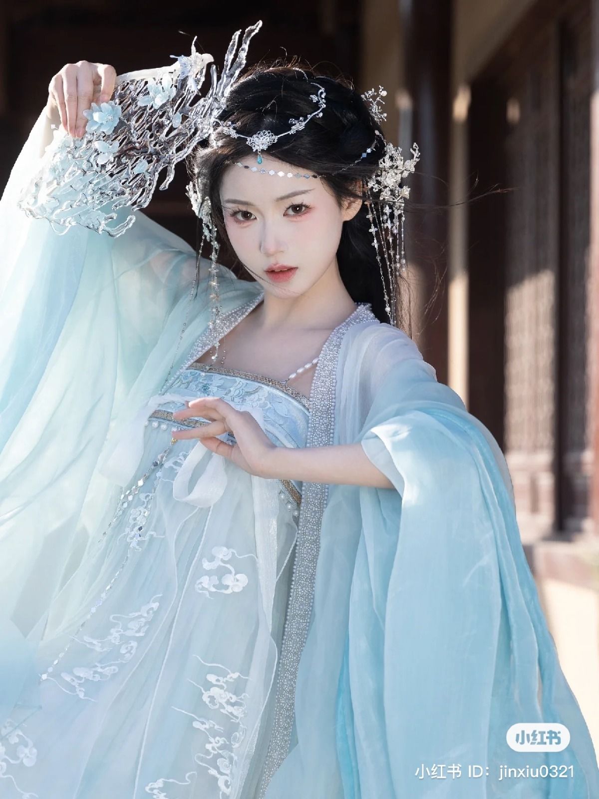 The Elegance of Black and Grey Hanfu for Young Girls:Embracing Traditional Chinese Beauty The Elegance of Black and Grey Hanfu for Young Girls:Embracing Traditional Chinese Beauty