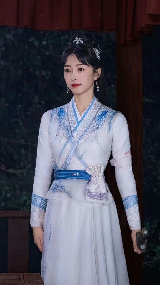 The Enchantment of Chinese Ancient Costume in Childrens Girls Fashion:The Splendor of Hanfu The Enchantment of Chinese Ancient Costume in Childrens Girls Fashion:The Splendor of Hanfu
